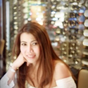 Meet your Posher, Phannida